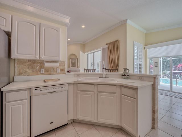 8310 WHISPERING WOODS COURT, Bradenton, FL 34202