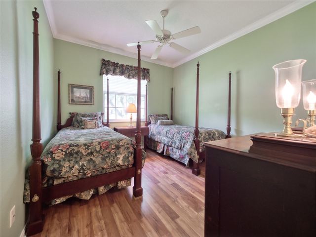 8310 WHISPERING WOODS COURT, Bradenton, FL 34202