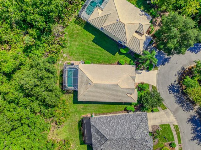 8310 WHISPERING WOODS COURT, Bradenton, FL 34202
