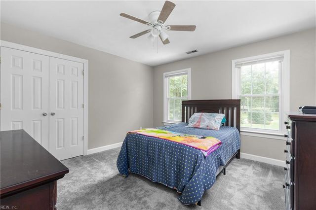 641 Ravenwoods DR, Chesapeake, VA 23322