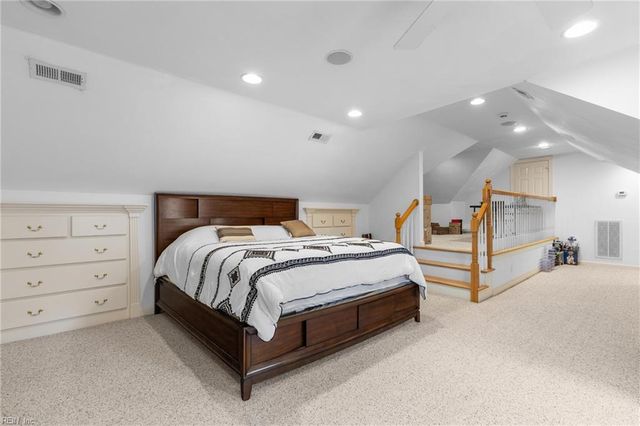 641 Ravenwoods DR, Chesapeake, VA 23322