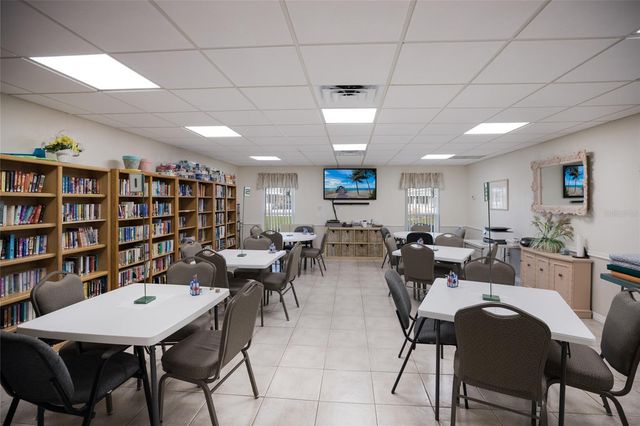 5619 BAYSHORE ROAD 111, Palmetto, FL 34221