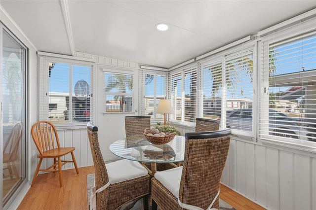 5619 BAYSHORE ROAD 111, Palmetto, FL 34221