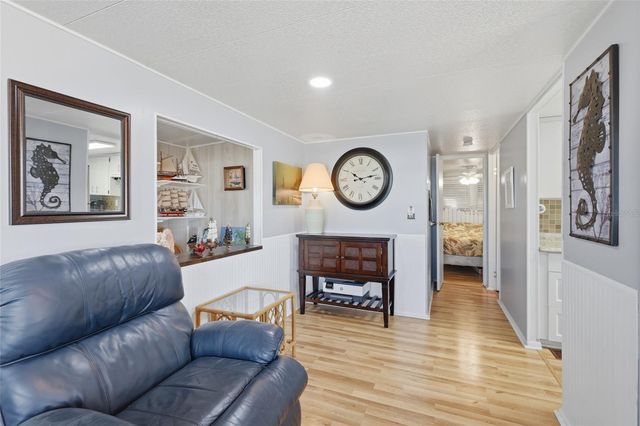 5619 BAYSHORE ROAD 111, Palmetto, FL 34221