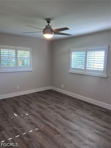 3705 Stoneridge CT, Fort Myers, FL 33908