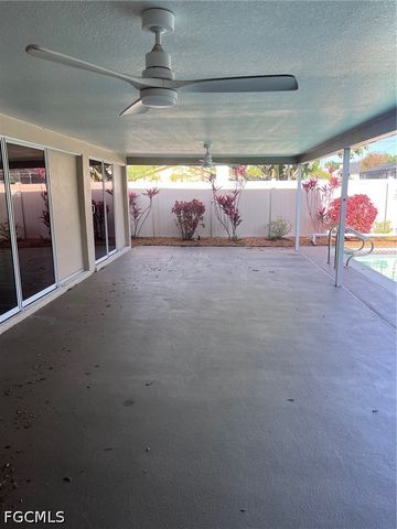3705 Stoneridge CT, Fort Myers, FL 33908