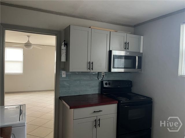 1204 Unit A W Victory Drive, Savannah, GA 31415