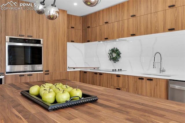 3875 Blazingwood Way, Colorado Springs, CO 80918