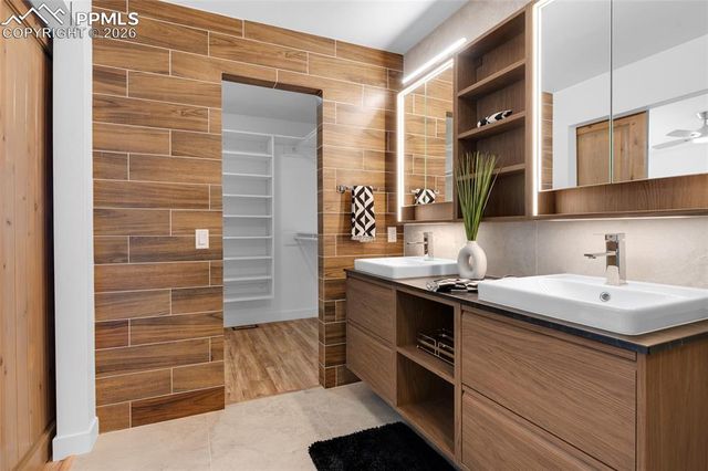 3875 Blazingwood Way, Colorado Springs, CO 80918