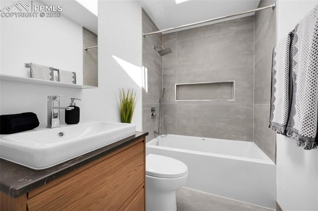 3875 Blazingwood Way, Colorado Springs, CO 80918