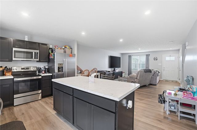 207 Chesapeake Circle, Springfield Twp, OH 45505