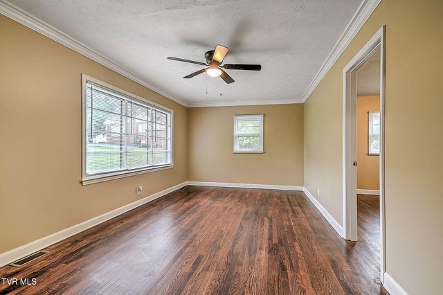 500 Peach Orchard Drive, Kingsport, TN 37665