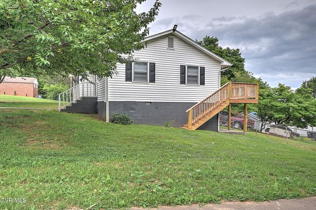 500 Peach Orchard Drive, Kingsport, TN 37665