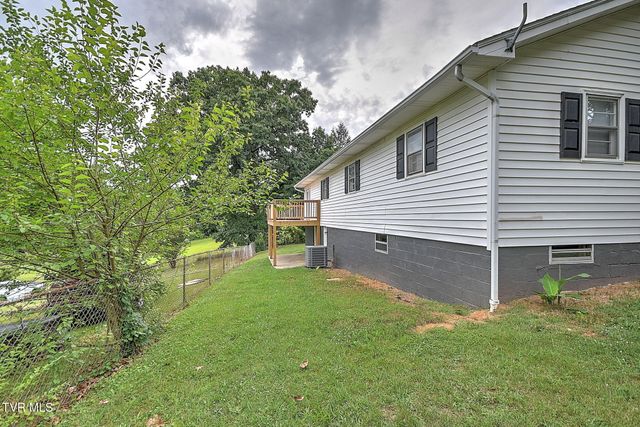 500 Peach Orchard Drive, Kingsport, TN 37665