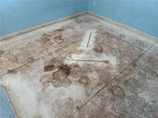 5221 Mountain Garland Lane, North Las Vegas, NV 89081