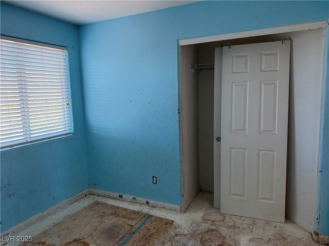 5221 Mountain Garland Lane, North Las Vegas, NV 89081