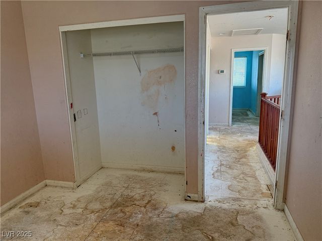 5221 Mountain Garland Lane, North Las Vegas, NV 89081