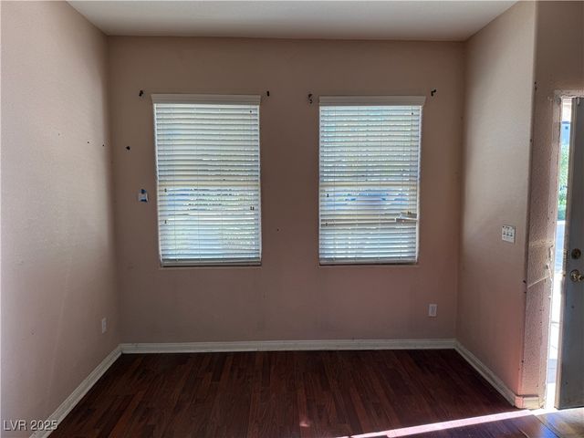 5221 Mountain Garland Lane, North Las Vegas, NV 89081