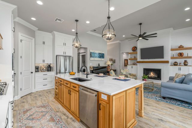 214 Conti Way, Bossier City, LA 71111