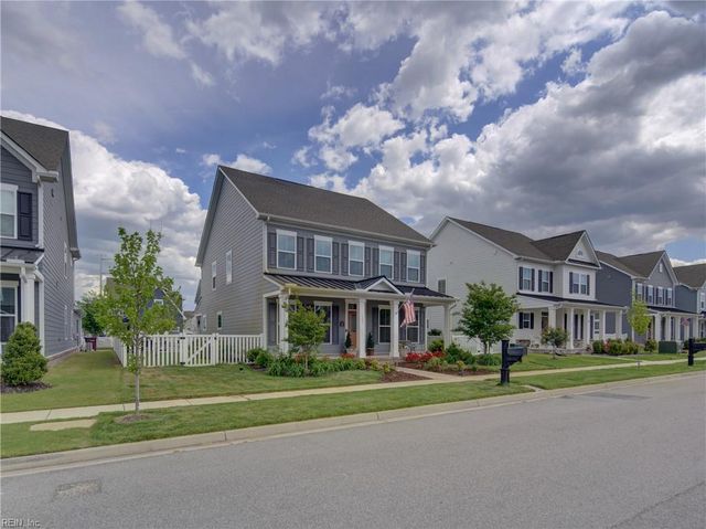605 Big Bear LN, Chesapeake, VA 23323