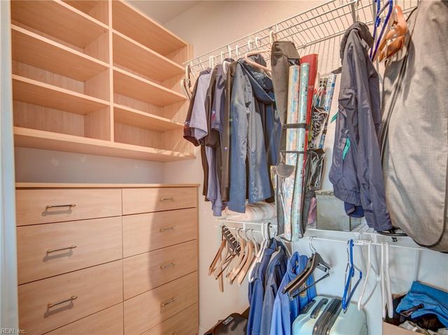 605 Big Bear LN, Chesapeake, VA 23323