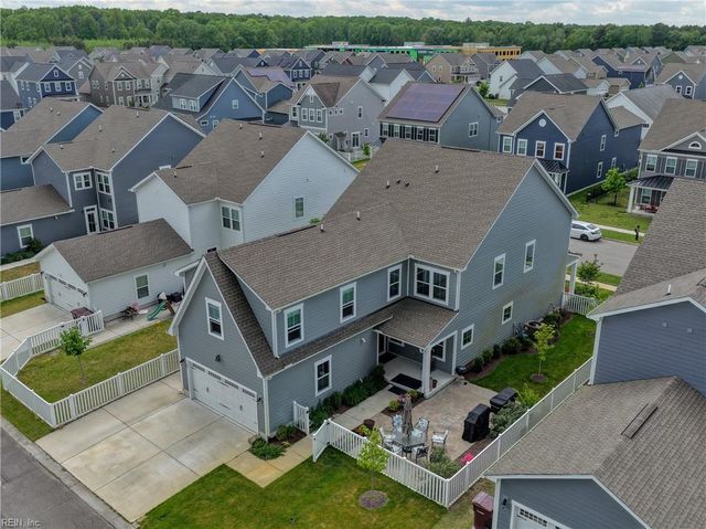 605 Big Bear LN, Chesapeake, VA 23323