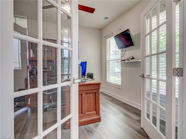 605 Big Bear LN, Chesapeake, VA 23323