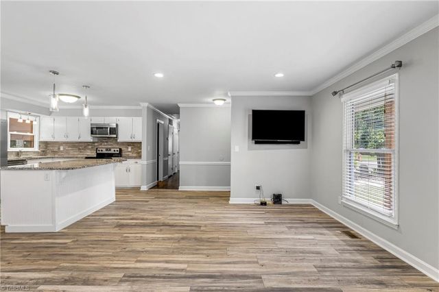 5 Harrow Place, Greensboro, NC 27455