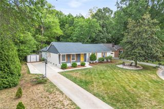 5 Harrow Place, Greensboro, NC 27455