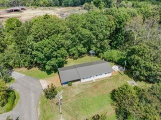 112 Shakerag Rd, Waynesboro, TN 38485