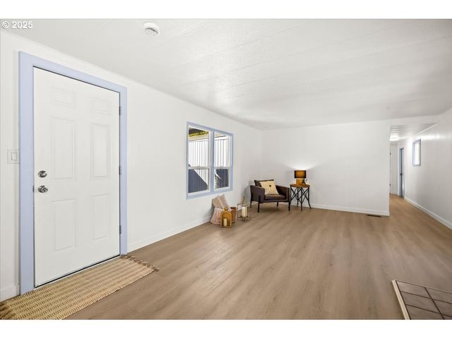 6900 Sw 195TH Ave 220, Beaverton, OR 97007