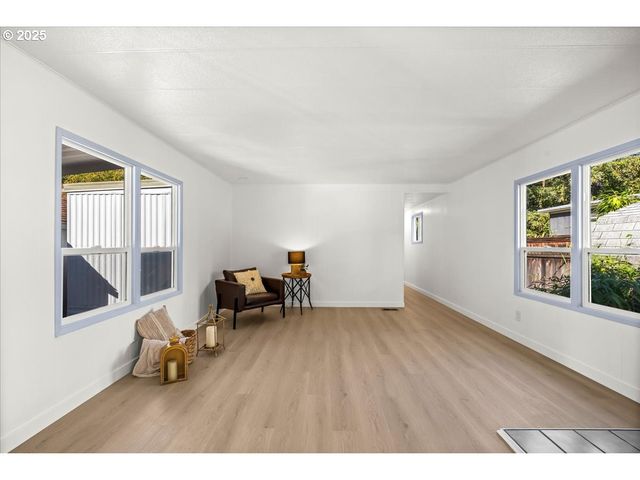 6900 Sw 195TH Ave 220, Beaverton, OR 97007