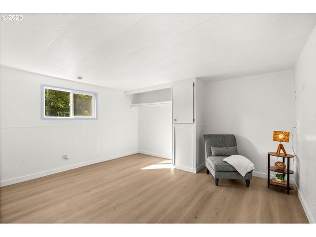 6900 Sw 195TH Ave 220, Beaverton, OR 97007