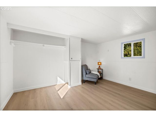 6900 Sw 195TH Ave 220, Beaverton, OR 97007