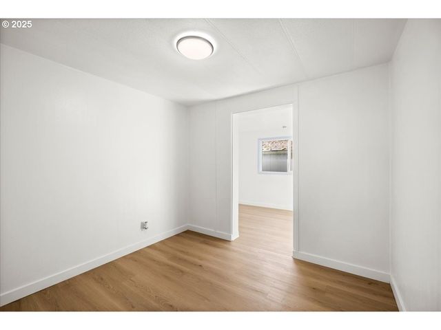 6900 Sw 195TH Ave 220, Beaverton, OR 97007