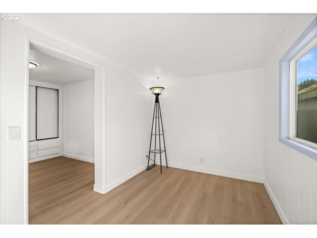 6900 Sw 195TH Ave 220, Beaverton, OR 97007