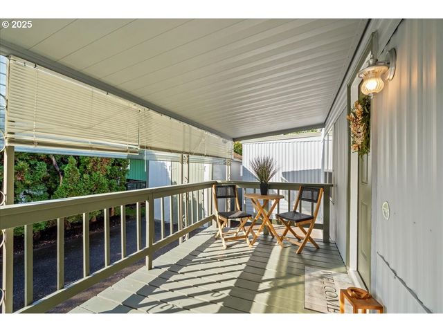 6900 Sw 195TH Ave 220, Beaverton, OR 97007