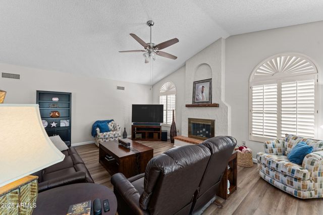 14626 W RAVENSWOOD Drive, Sun City West, AZ 85375