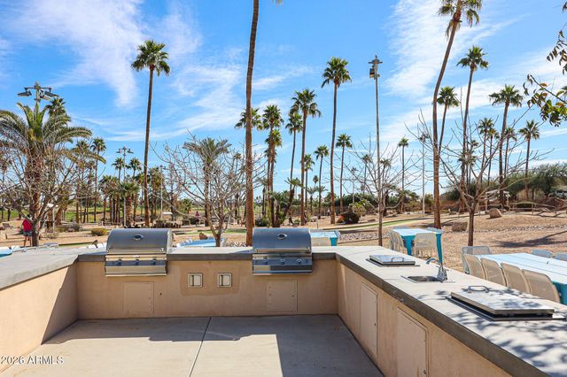 14626 W RAVENSWOOD Drive, Sun City West, AZ 85375