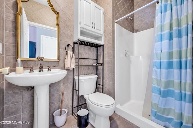 788 Dorathys Lane, Jackson, NJ 08527