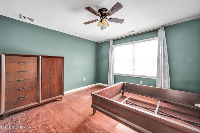 788 Dorathys Lane, Jackson, NJ 08527