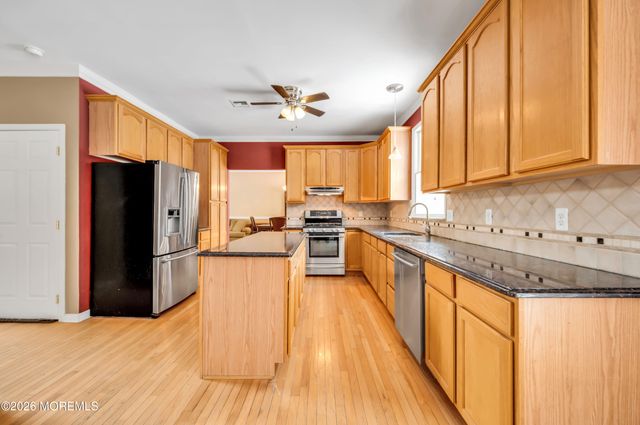 788 Dorathys Lane, Jackson, NJ 08527