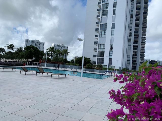 3625 N Country Club Drive 1805, Aventura, FL 33180