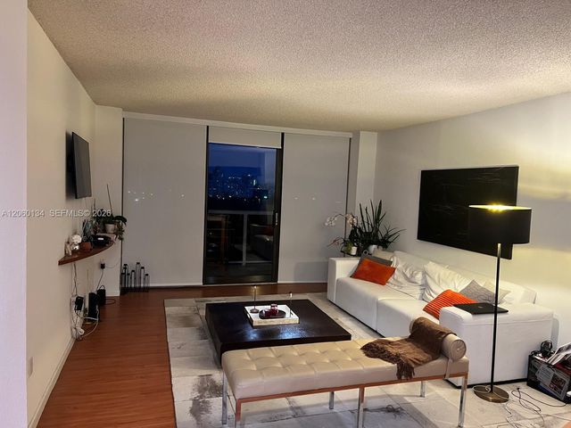 3625 N Country Club Drive 1805, Aventura, FL 33180