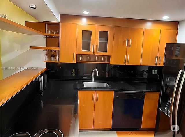 3625 N Country Club Drive 1805, Aventura, FL 33180