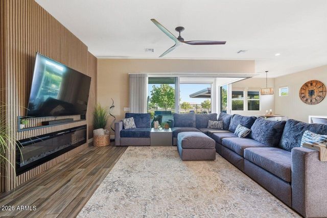 17775 W GUTHRIE Street, Surprise, AZ 85388