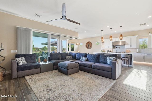 17775 W GUTHRIE Street, Surprise, AZ 85388