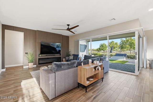 17775 W GUTHRIE Street, Surprise, AZ 85388