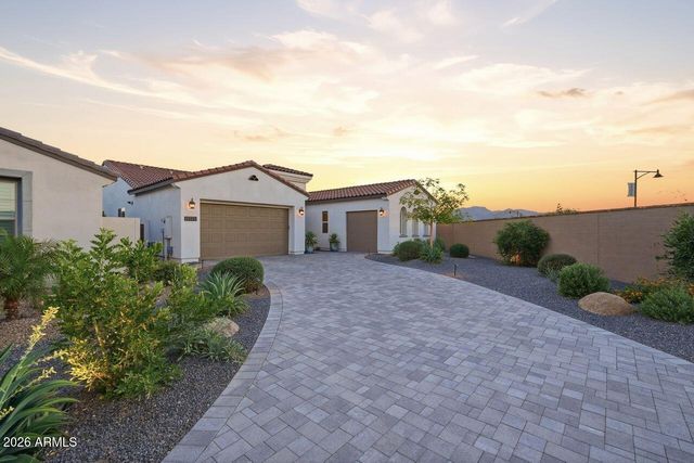 17775 W GUTHRIE Street, Surprise, AZ 85388