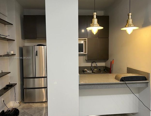 3800 S Ocean Dr 224, Hollywood, FL 33019